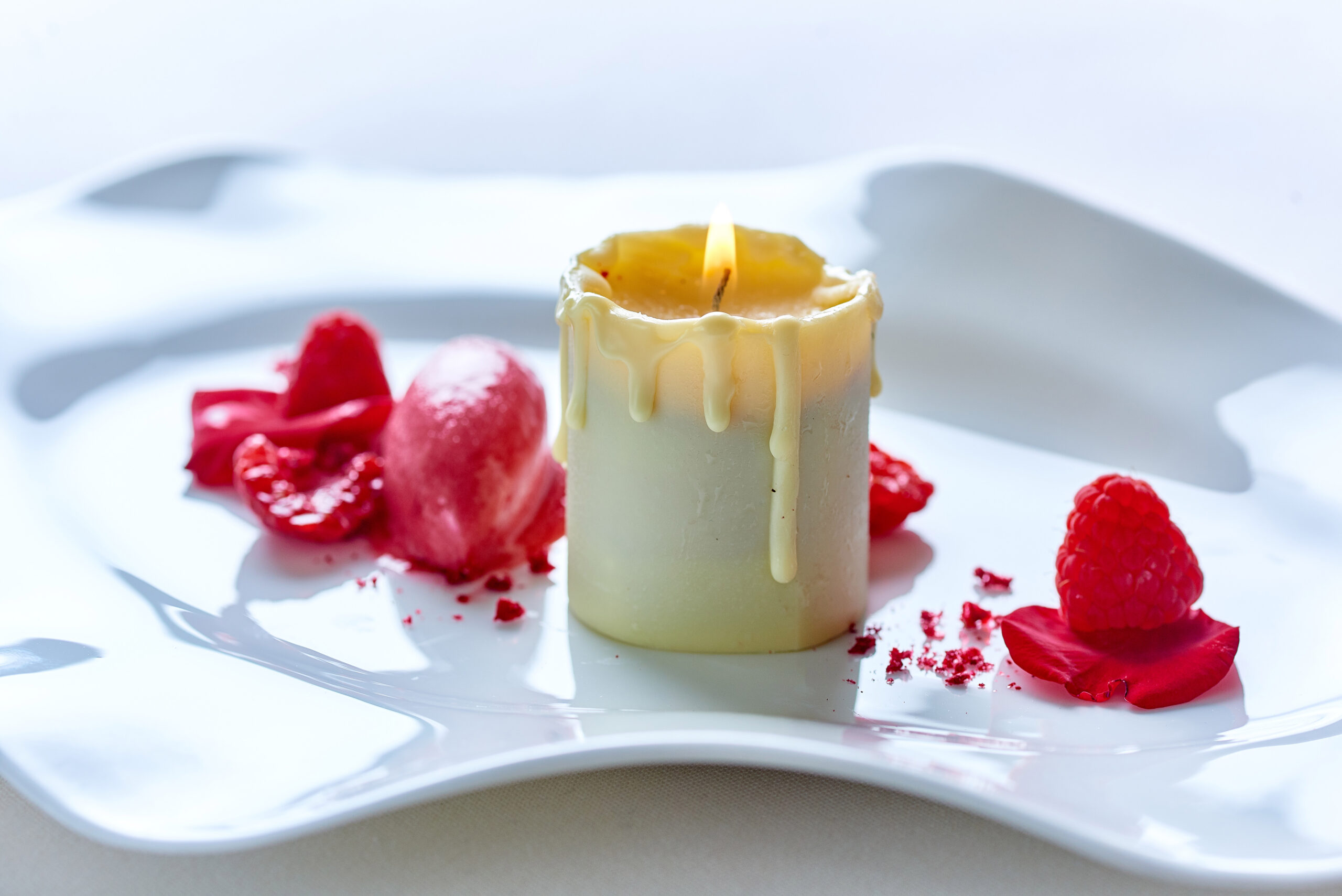 White chocolate candle with rose raspberry sorbet