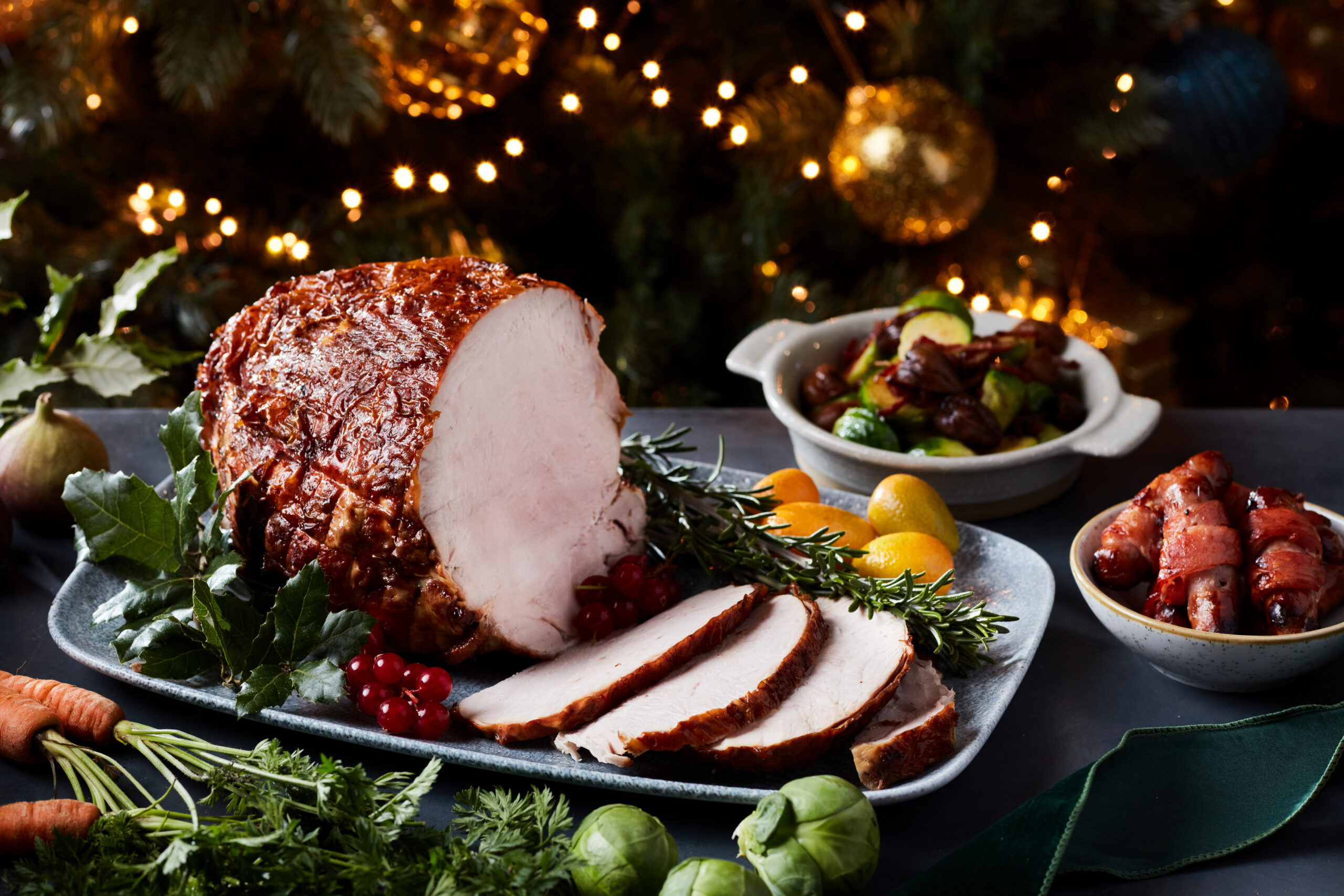 Thanksgiving lunch with turkey, vegetables and all the trimmings